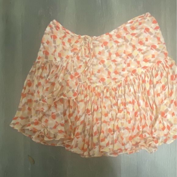 French Connection Dresses & Skirts - French Connection Abstract Print Mini Skirt - Orange and Cream